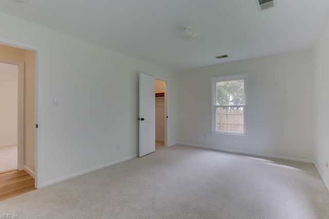 2637 N Elizabeth Harbor DR, Chesapeake, VA 23321