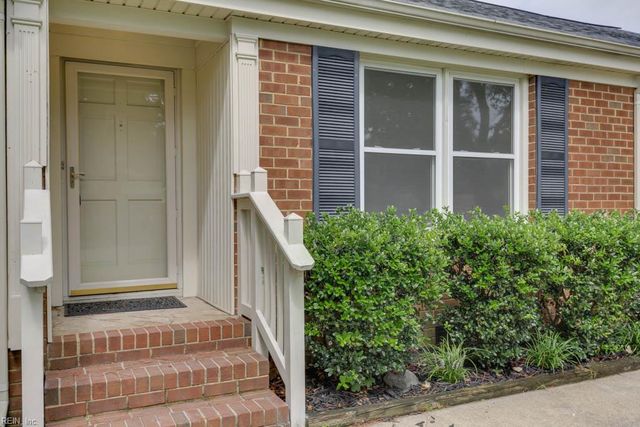 2637 N Elizabeth Harbor DR, Chesapeake, VA 23321