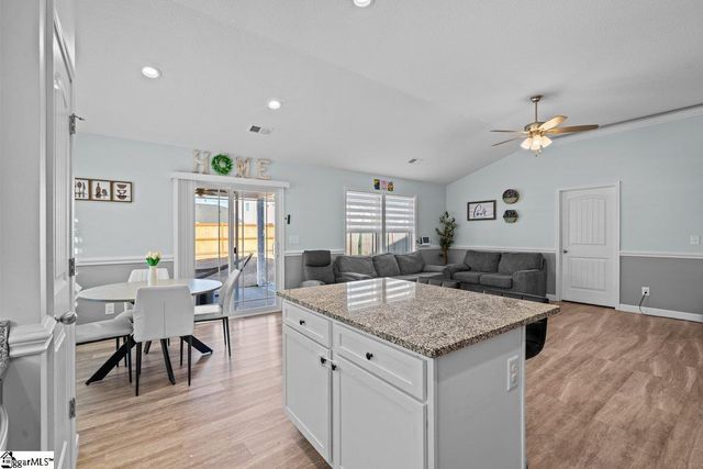 1366 Romany Court, Boiling Springs, SC 29316