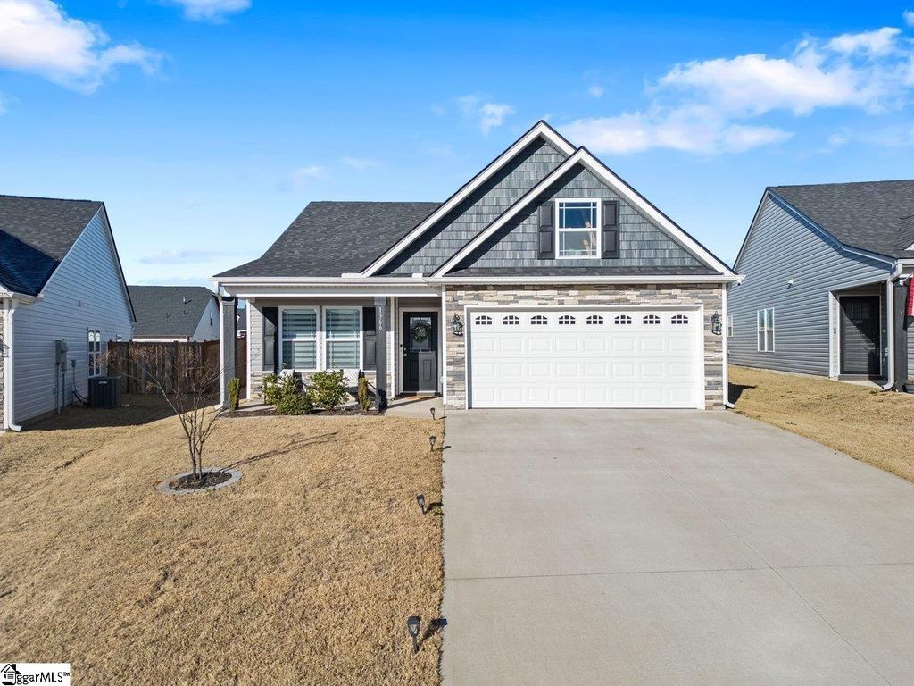 1366 Romany Court, Boiling Springs, SC 29316