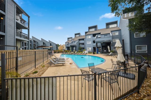 12500 Melville Drive 316B, Montgomery, TX 77356