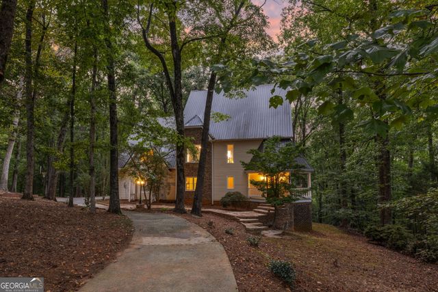 5633 Aven Road, Marietta, GA 30068