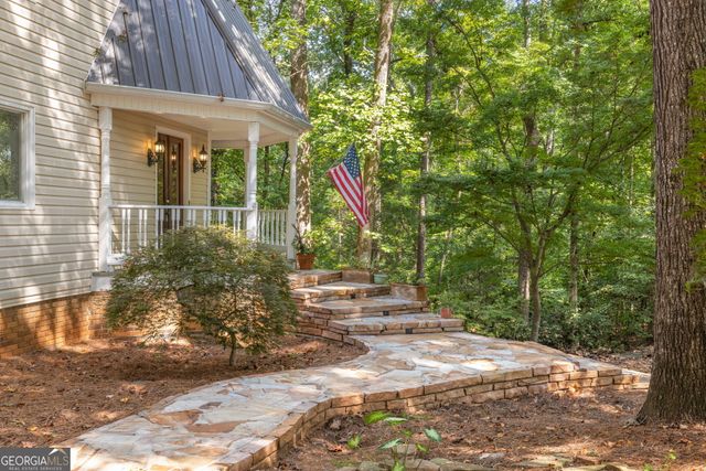 5633 Aven Road, Marietta, GA 30068
