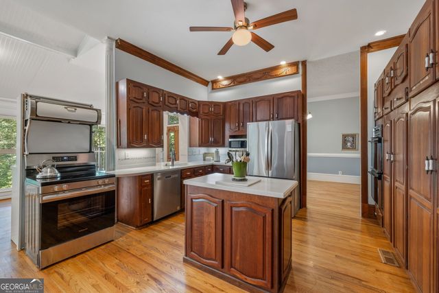 5633 Aven Road, Marietta, GA 30068