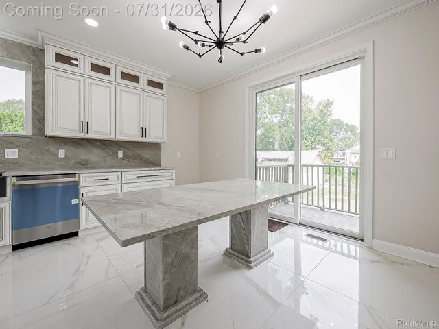 1683 Delta Drive, Troy, MI 48085