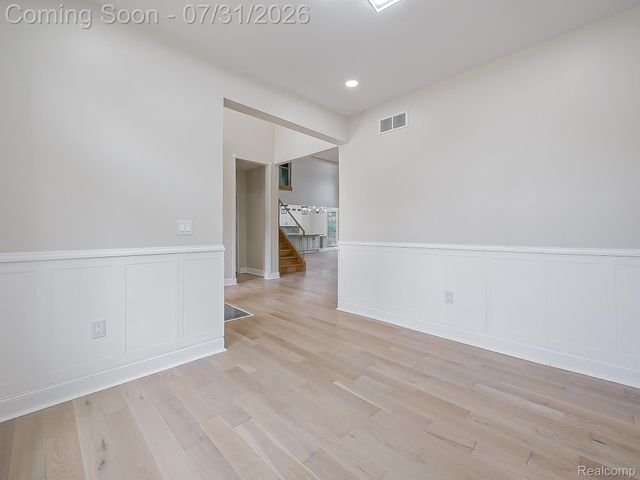 1683 Delta Drive, Troy, MI 48085