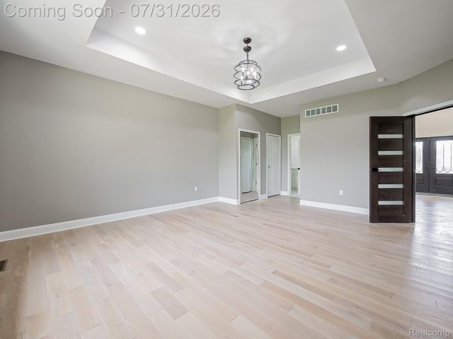 1683 Delta Drive, Troy, MI 48085