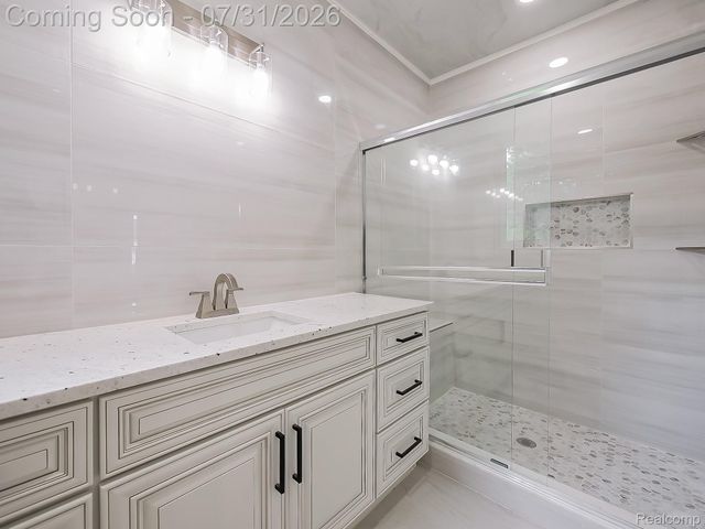 1683 Delta Drive, Troy, MI 48085