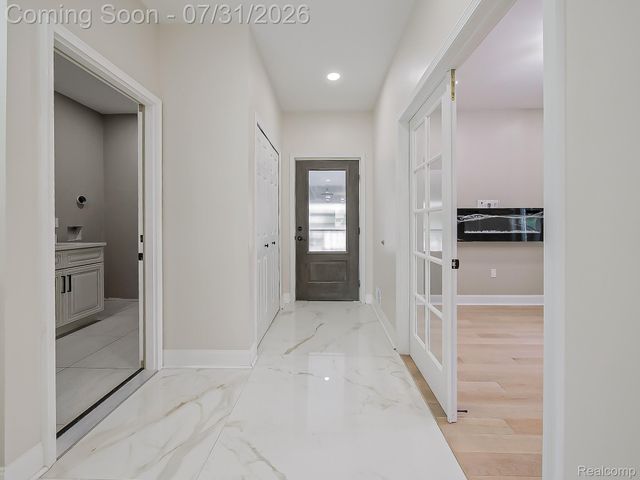 1683 Delta Drive, Troy, MI 48085