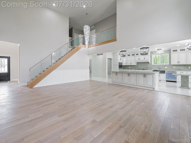 1683 Delta Drive, Troy, MI 48085