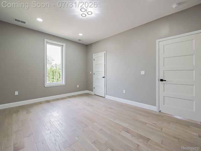 1683 Delta Drive, Troy, MI 48085