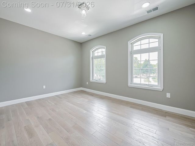 1683 Delta Drive, Troy, MI 48085