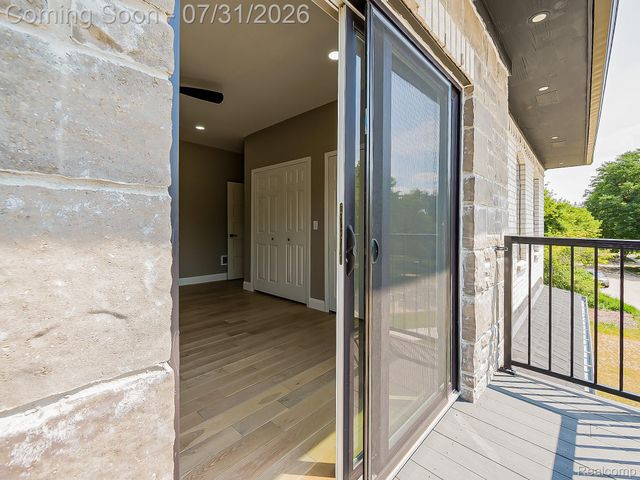 1683 Delta Drive, Troy, MI 48085