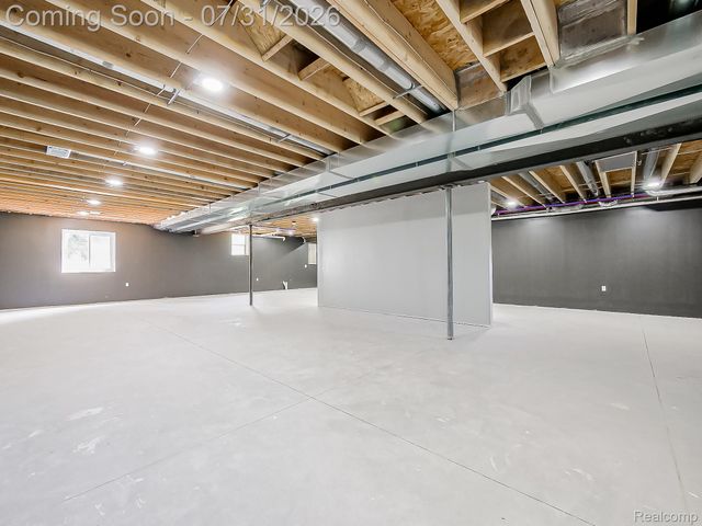 1683 Delta Drive, Troy, MI 48085