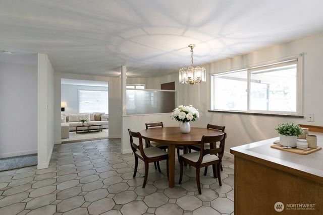 16107 81st Place NE, Kenmore, WA 98028