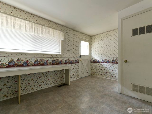 16107 81st Place NE, Kenmore, WA 98028