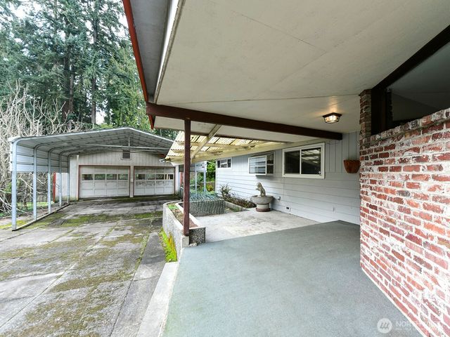 16107 81st Place NE, Kenmore, WA 98028