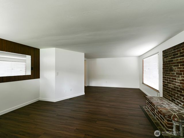 16107 81st Place NE, Kenmore, WA 98028