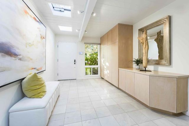 788 Ames Avenue, Palo Alto, CA 94303