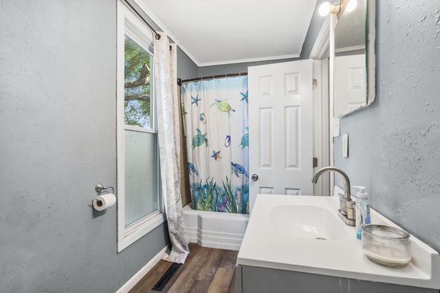 720 Porter Avenue, Aurora, MO 65605