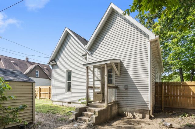 720 Porter Avenue, Aurora, MO 65605