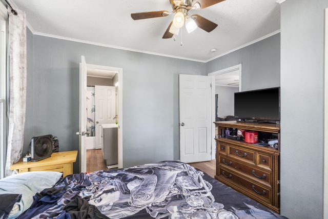 720 Porter Avenue, Aurora, MO 65605