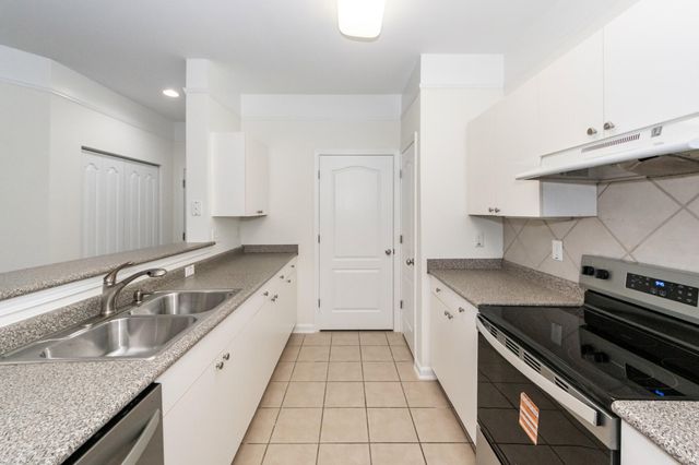 2211 Egret Crest Lane, Charleston, SC 29414