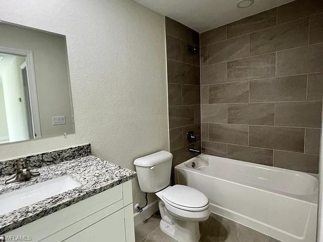 2904 24th ST W, Lehigh Acres, FL 33971