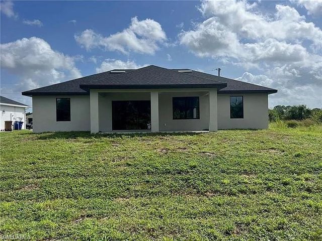 2904 24th ST W, Lehigh Acres, FL 33971
