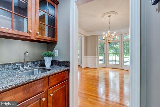 24188 SPRING MEADOW CIR, Aldie, VA 20105