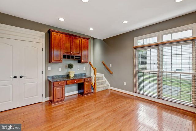 24188 SPRING MEADOW CIR, Aldie, VA 20105