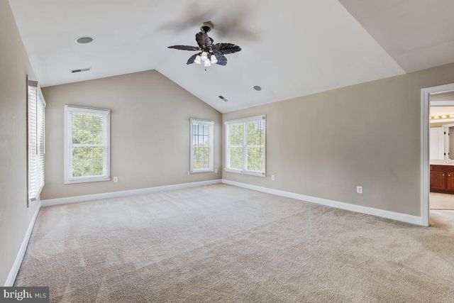 24188 SPRING MEADOW CIR, Aldie, VA 20105