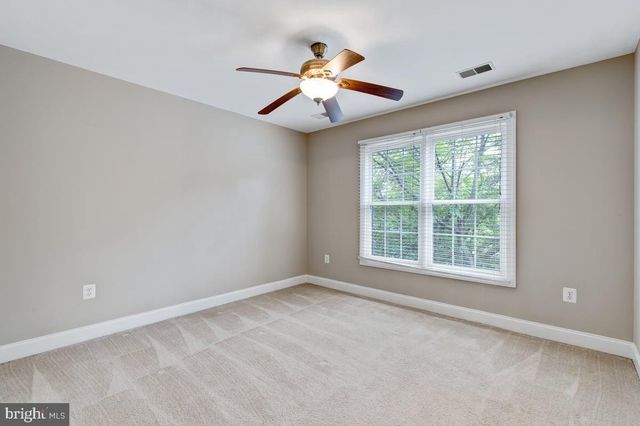 24188 SPRING MEADOW CIR, Aldie, VA 20105