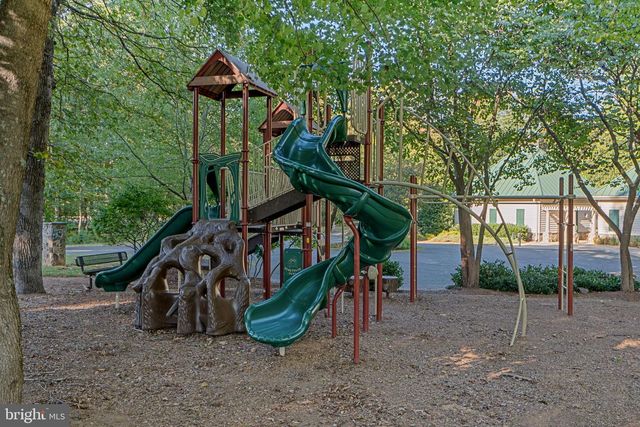 24188 SPRING MEADOW CIR, Aldie, VA 20105