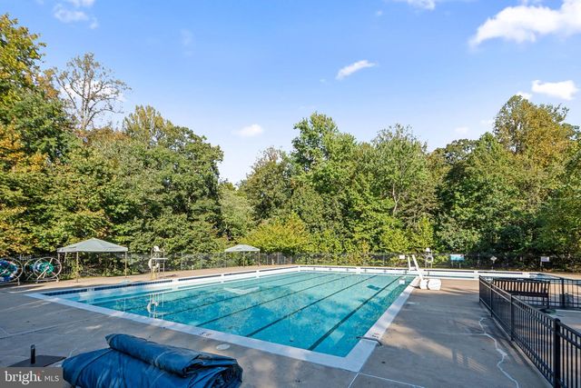 24188 SPRING MEADOW CIR, Aldie, VA 20105