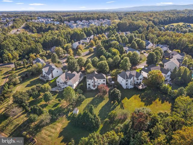 24188 SPRING MEADOW CIR, Aldie, VA 20105