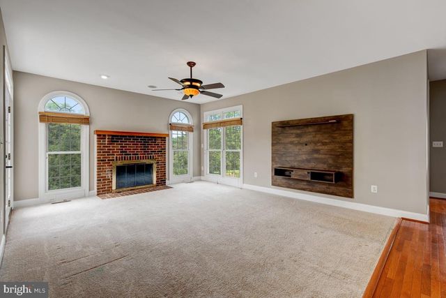 24188 SPRING MEADOW CIR, Aldie, VA 20105