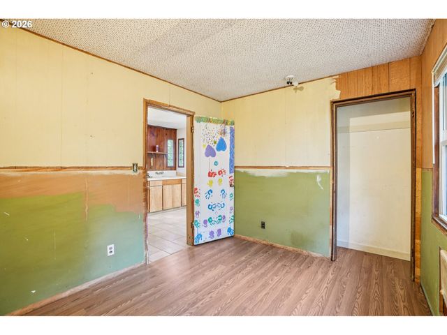 4036 Ne 102ND Ave, Portland, OR 97220