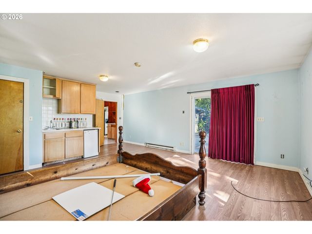 4036 Ne 102ND Ave, Portland, OR 97220