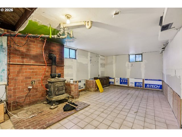 4036 Ne 102ND Ave, Portland, OR 97220