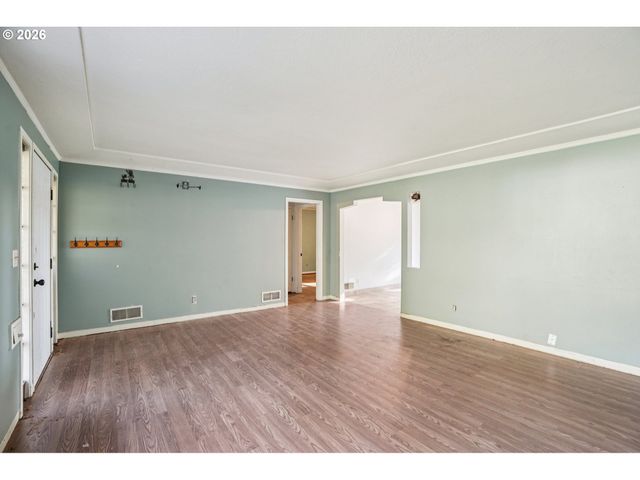 4036 Ne 102ND Ave, Portland, OR 97220