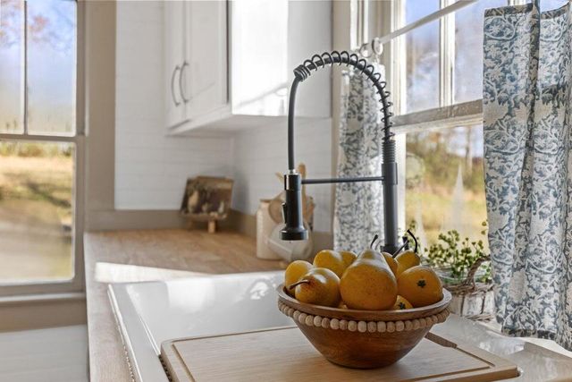 1210 Old Englewood Road, Athens, TN 37303