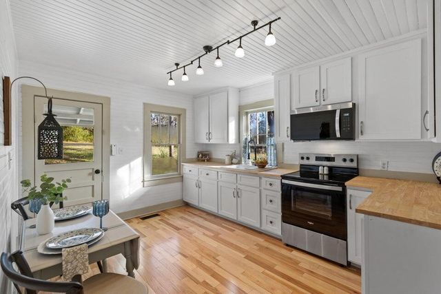 1210 Old Englewood Road, Athens, TN 37303