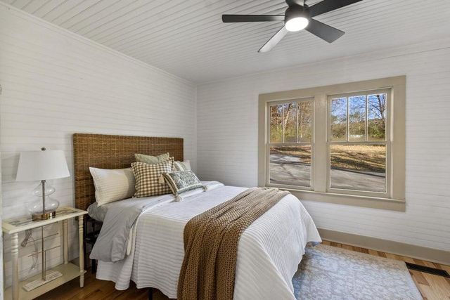 1210 Old Englewood Road, Athens, TN 37303