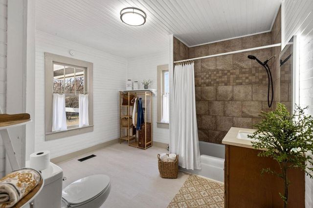 1210 Old Englewood Road, Athens, TN 37303