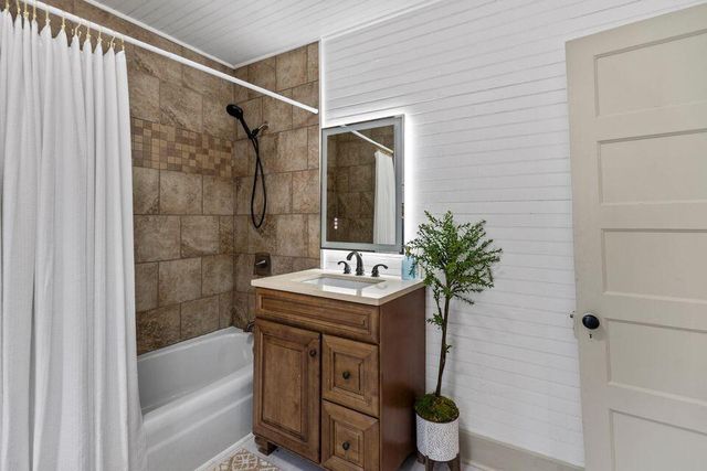 1210 Old Englewood Road, Athens, TN 37303