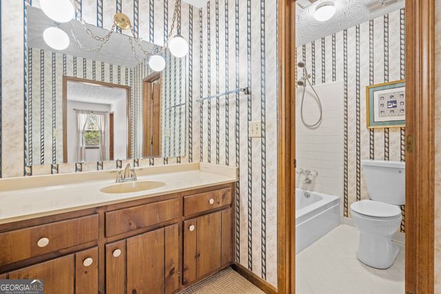 120 Benjamin Circle, Fayetteville, GA 30214