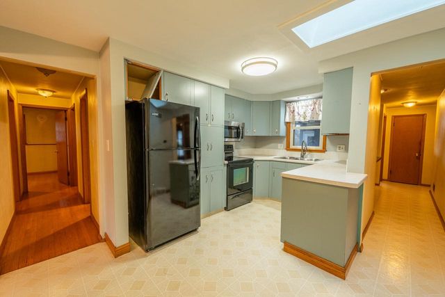 956 Bridgewood DRIVE, Neenah, WI 54956