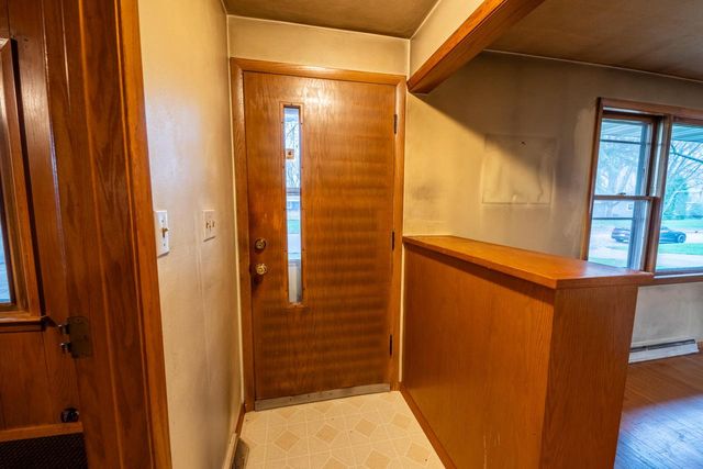 956 Bridgewood DRIVE, Neenah, WI 54956