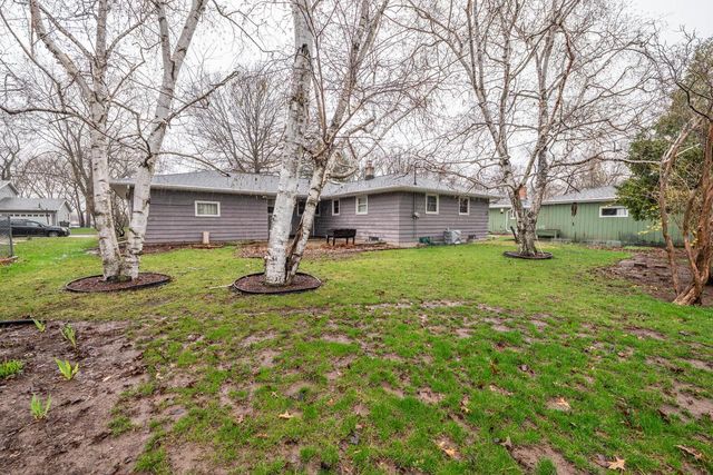 956 Bridgewood DRIVE, Neenah, WI 54956
